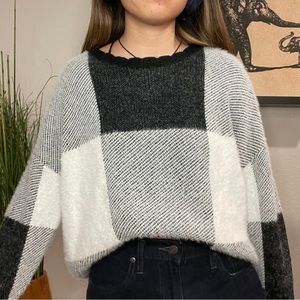 Elle sweater